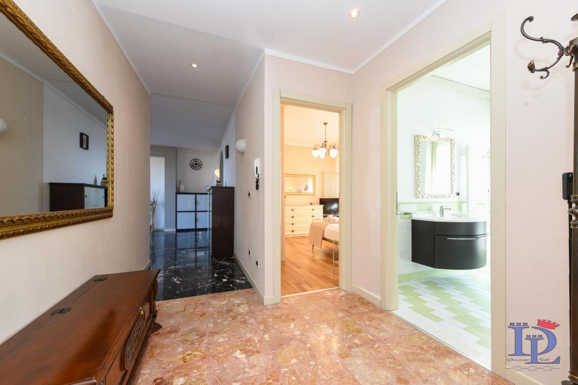 Desenzanoloft Official Partner Marriott Homes & Villas -Ciao Lago Family Apartment Desenzano del Garda Exteriör bild