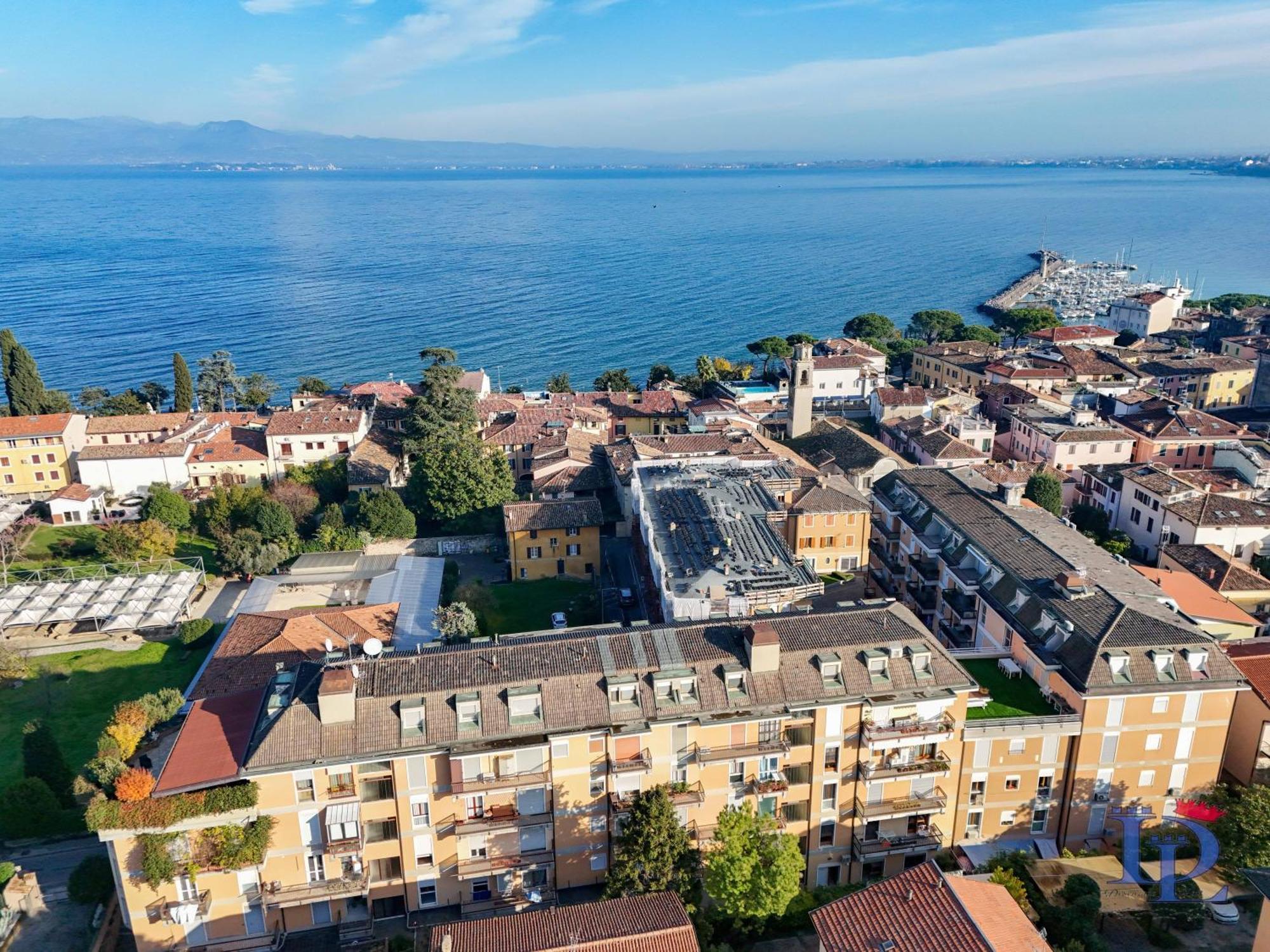 Desenzanoloft Official Partner Marriott Homes & Villas -Ciao Lago Family Apartment Desenzano del Garda Exteriör bild